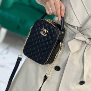 کیف زنانه برند شنل