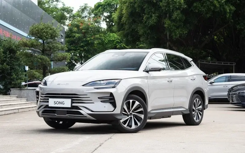 ماشین بی وای دی سانگ پلاس